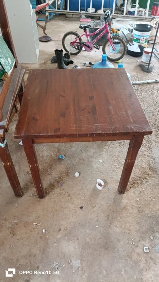 Mesa de madera 80x80