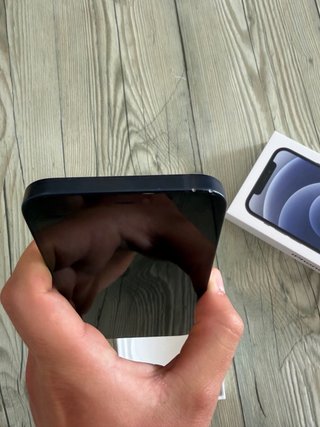 iPhone 12 Apple