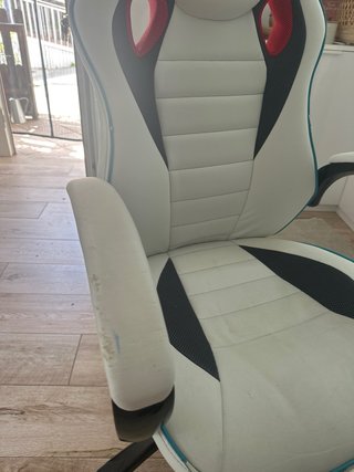 Silla Gamer Blanca y Negra