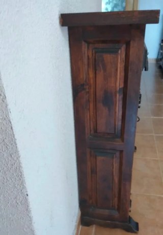 Mueble de entrada estilo castellano