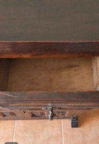 Mueble de entrada estilo castellano