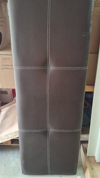 Cabezal de cama polipiel marrón oscuro con costura