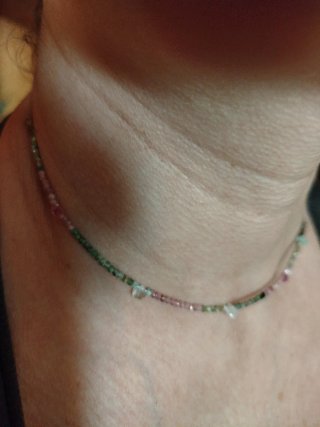 Collar de plata con pedrería