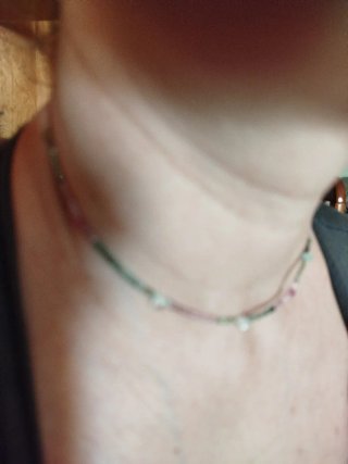 Collar de plata con pedrería