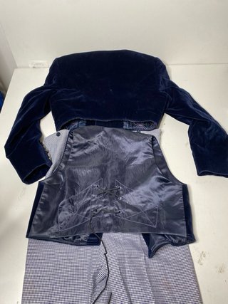 : Traje Corto Alta Sastrería Mujer