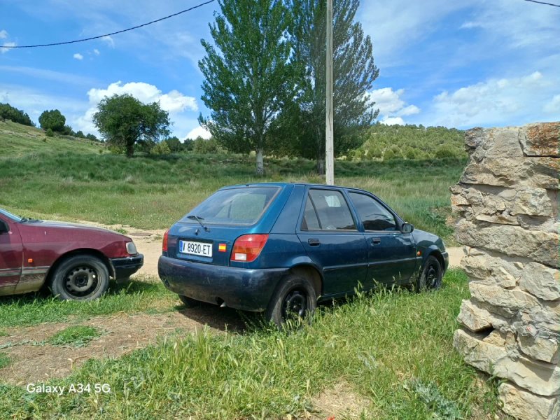 Ford Fiesta 1994 - foto 1