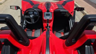 Polaris Slingshot 2016 – Estado Showroom, Escap