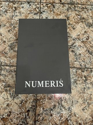 Numeris Talla 41 Gris/Blanco nuevas a estrenar