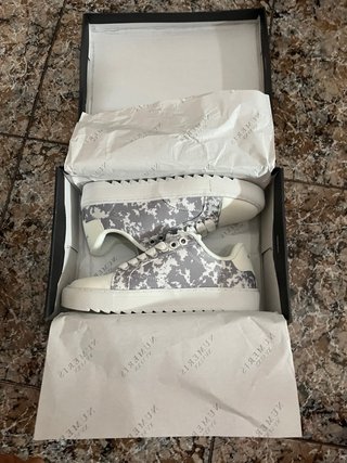 Numeris Talla 41 Gris/Blanco nuevas a estrenar