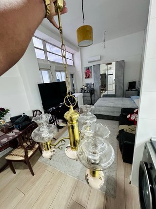 Lámpara de techo dorada antigua