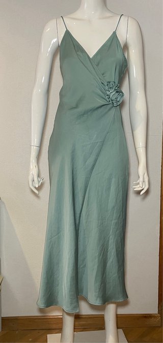 Vestido satén Zara verde floral Talla S