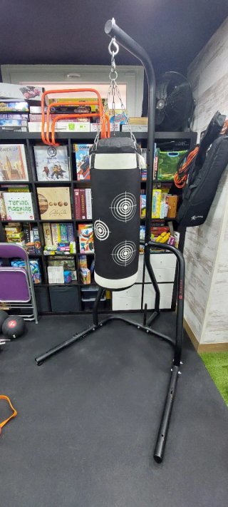 Saco de boxeo con soporte de pie