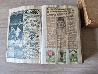 Prensa y Cromos del  Sevilla C F 59 - 60 y 61 - 62