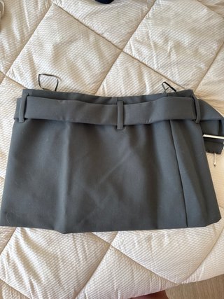 Falda Zara Negra con Cinturón