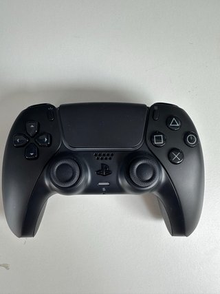 Playstation 5 Sony + 2 joysticks + 14 juegos