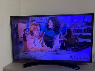 Smart TV LG 40' Negra