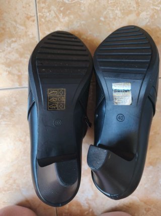 Zapatos abotinados negros MARYPAZ sin estrena