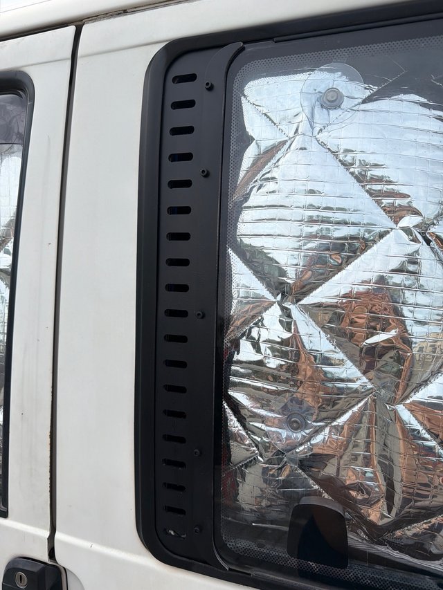 Rejilla ventana airvent volkswagen t4 1 unidad