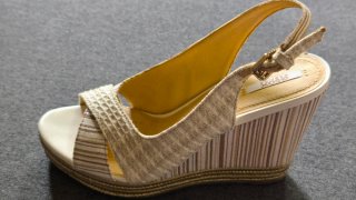 Sandalias Geox Cuña T-37 Beige