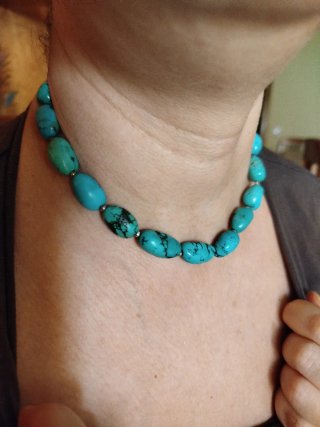 Collar de Plata con Piedras Turquesas tibetanas.