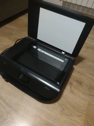 Impresora HP Negra averiada