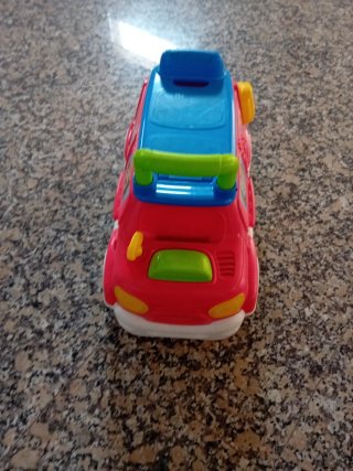 Coche de juguete infantil