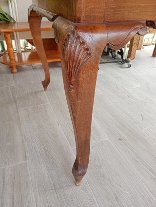 Mesa de madera rústica para comedor