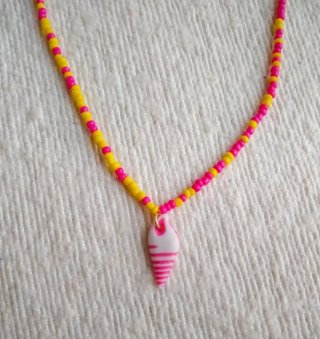 Collar de bolitas veraniego