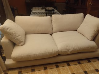 Sofá 3 plazas Kave Home Gala. Usado solo tres días