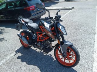 KTM Duke 125 2022 Negra