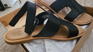 Nuove cinture UGG nere