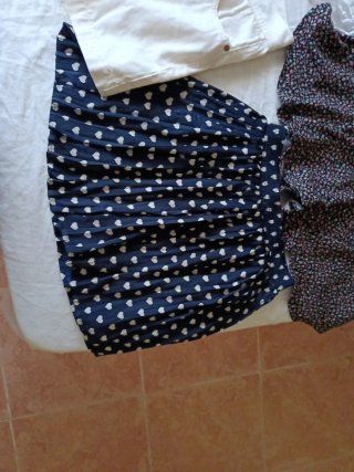 Lote 4 Pantalones Cortos y Faldas