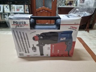Martillo taladro Powerplus 750W + accesorios