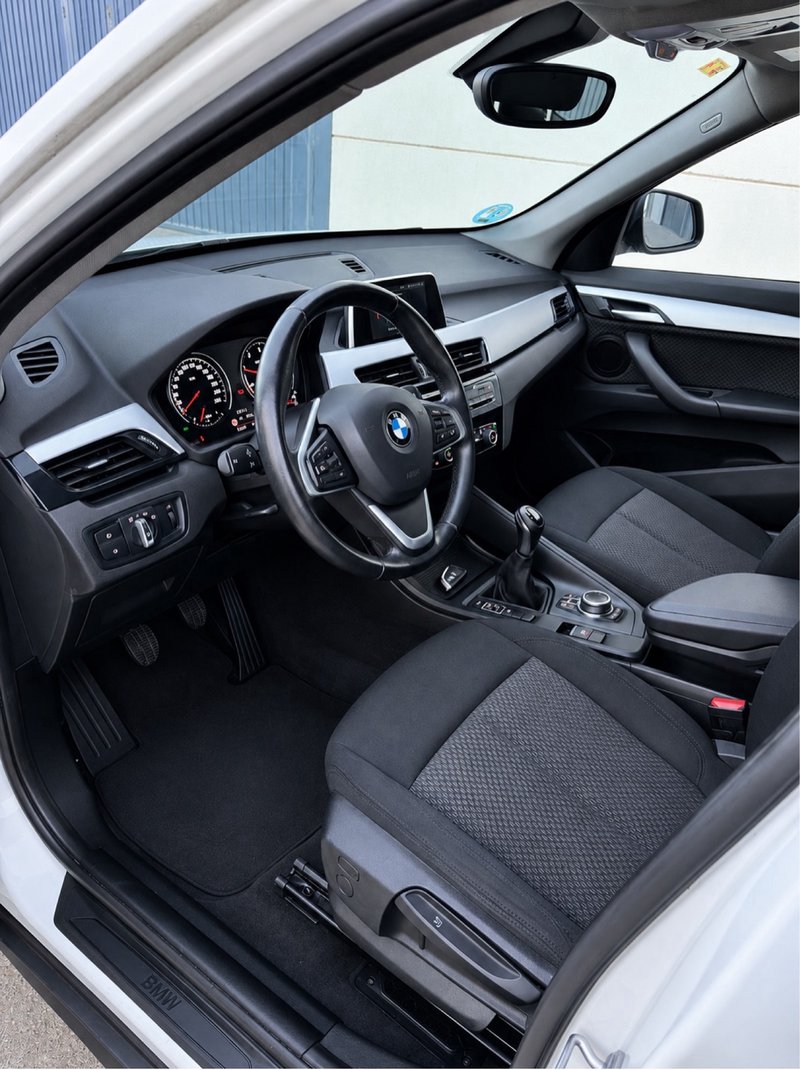 BMW X1 sDrive 18d (F48) 2018, foto 9