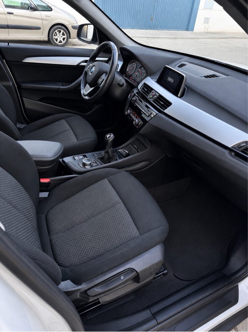 BMW X1 sDrive 18d (F48) 2018, foto 10