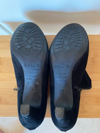 Botines de tacón negros