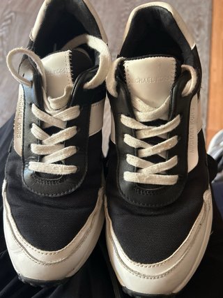 Zapatillas Michael Kors Negras y Blancas