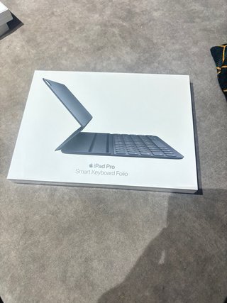 Apple iPad Pro Smart Keyboard Folio 11
