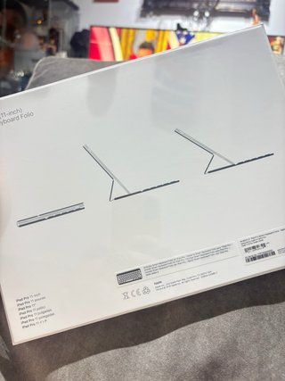 Apple iPad Pro Smart Keyboard Folio 11
