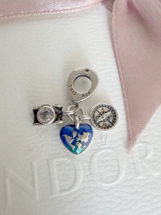 Pandora Charm Corazón Mundo Brújula Estrella
