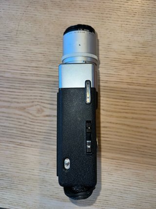 Cámara Super 8 Nikon Plata y Negra