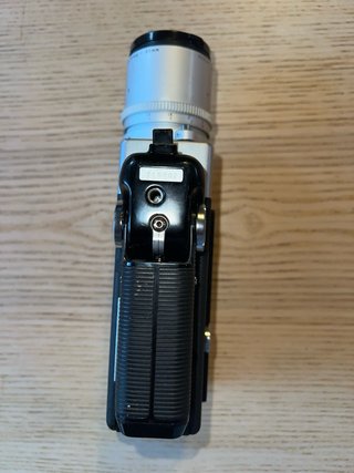 Cámara Super 8 Nikon Plata y Negra