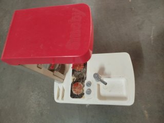 Cocinita de Juguete Roja y Blanca