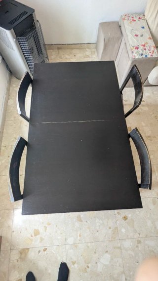 Mesa y 4 sillas ikea