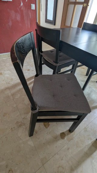 Mesa y 4 sillas ikea