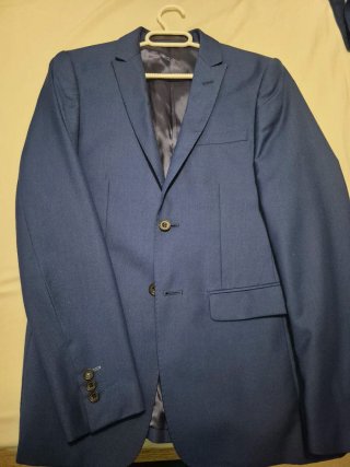 Traje de vestir azul, ideal graduación