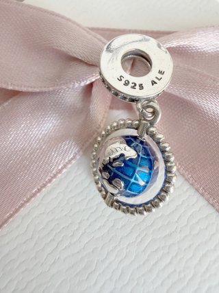 Pandora Charm Globo Azul Plata