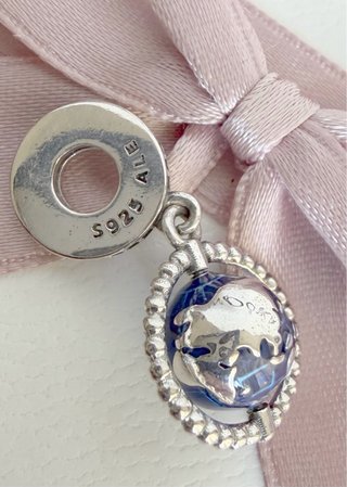 Pandora Charm Globo Azul Plata