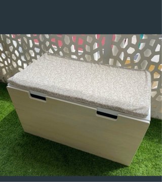 Baúl de IKEA de madera blanca- almacenaje