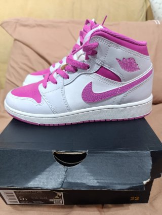 Nike Jordan Mujer Talla 37.5 Rosas y gris